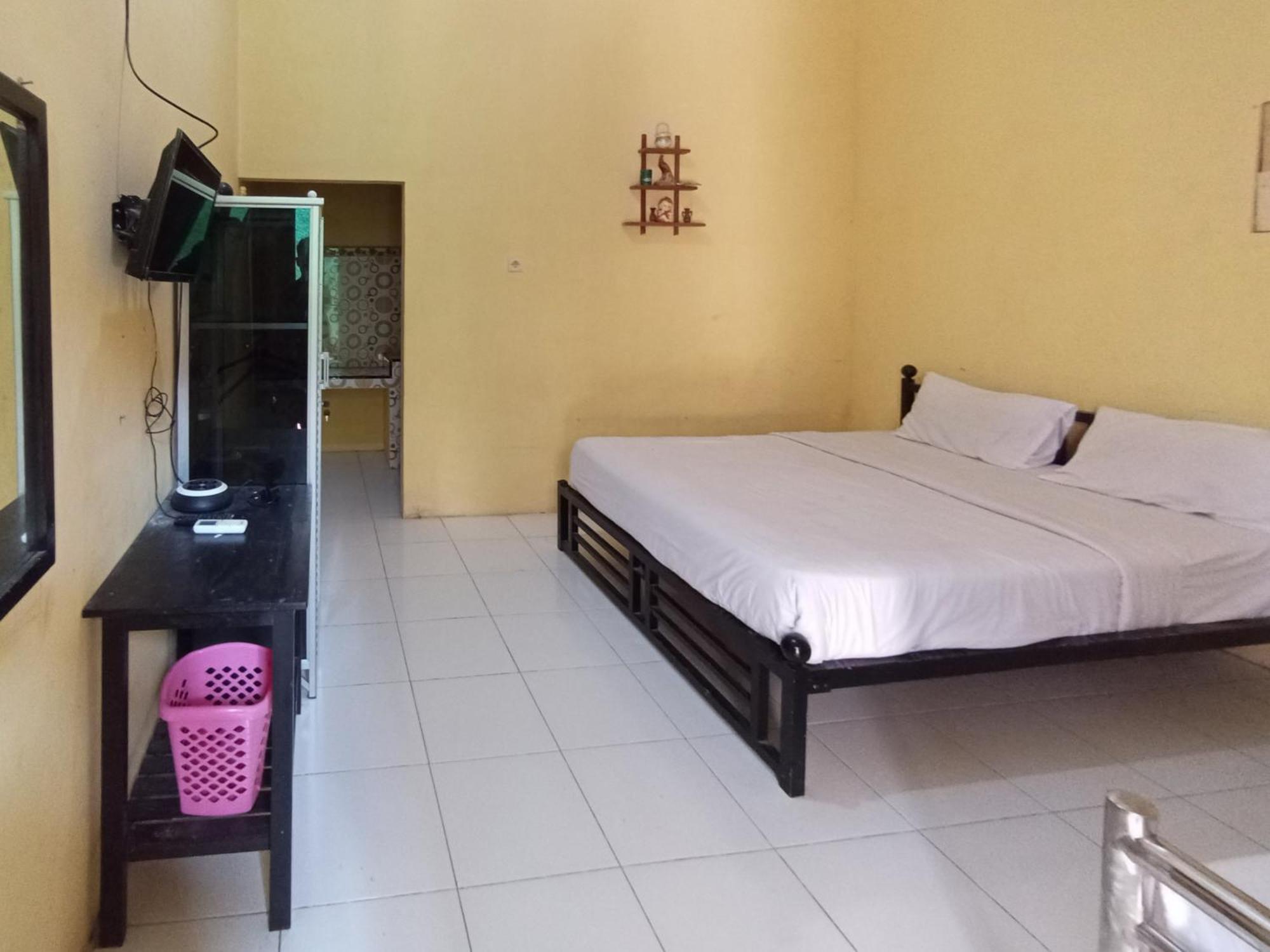 Hotel Reddoorz At El Shaday Banyuwangi