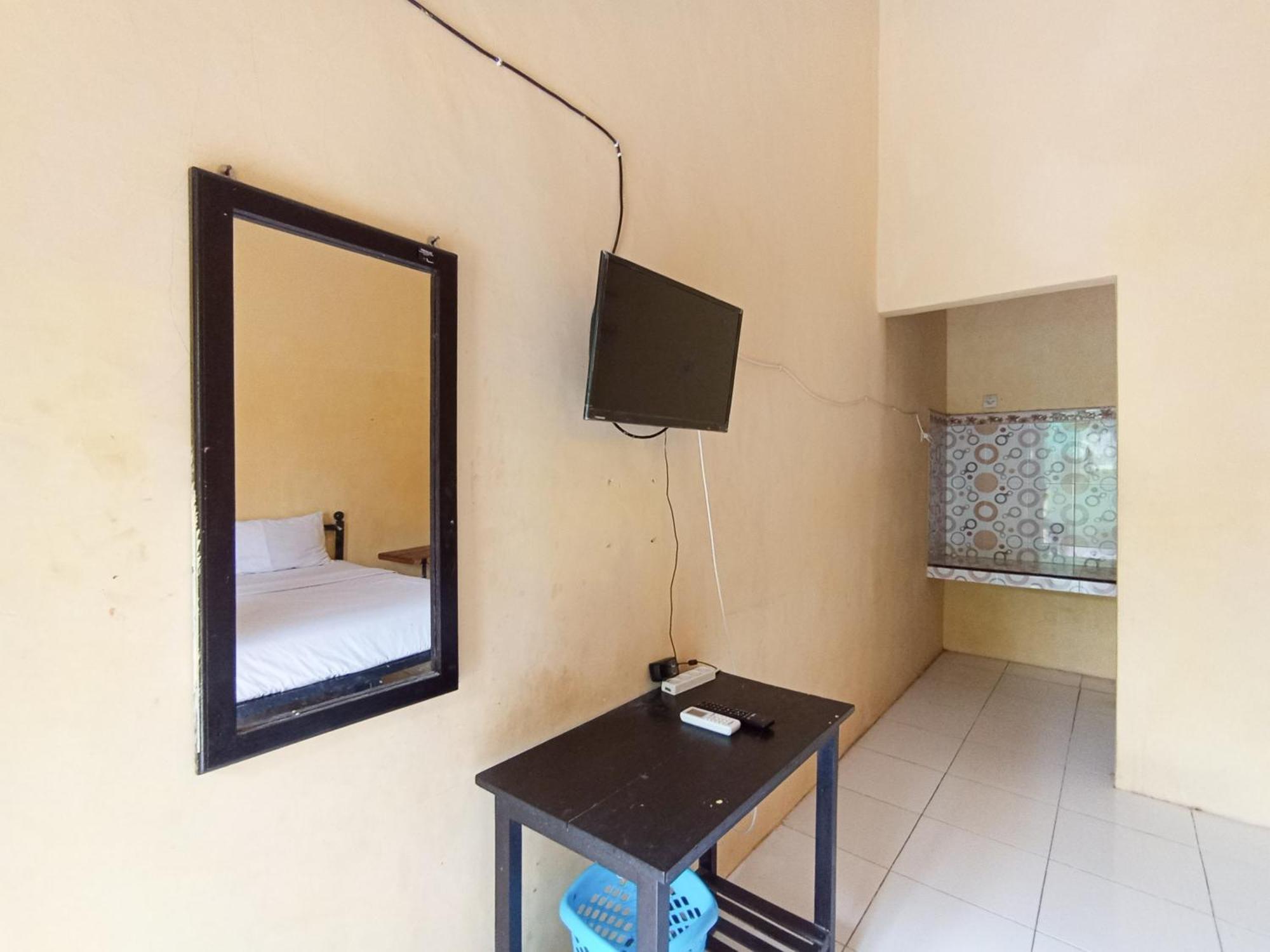 Hotel Reddoorz At El Shaday Banyuwangi